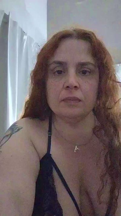 Afrodita1975 live cam on Cam4