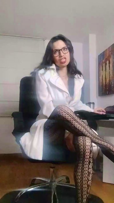 Afroditarggenis live cam on Cam4