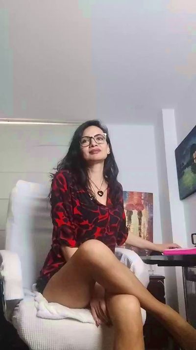 Afroditarggenis live cam on Cam4