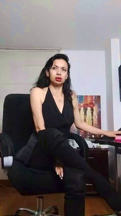 Afroditarggenis live cam on Cam4