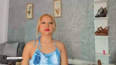 AgataDelphine live cam on Cam4