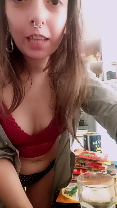 AgataInFabula live cam on Cam4
