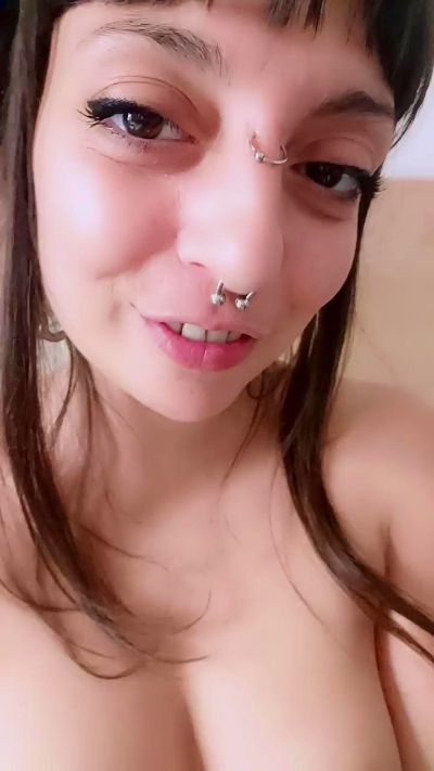 AgataInFabula live cam on Cam4