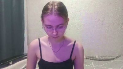 AgathaDanes live cam on Cam4