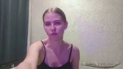 AgathaDanes live cam on Cam4