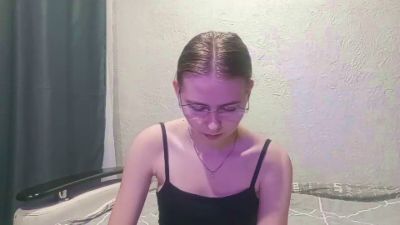 AgathaDanes live cam on Cam4