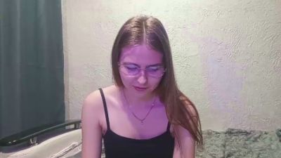 AgathaDanes live cam on Cam4