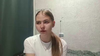 AgathaDanes live cam on Cam4