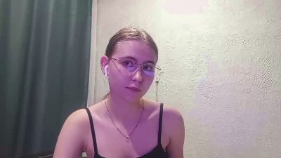 AgathaDanes live cam on Cam4
