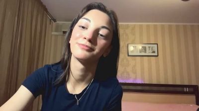 AgnusGraser live cam on Cam4