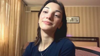 AgnusGraser live cam on Cam4