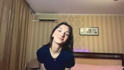 AgnusGraser live cam on Cam4