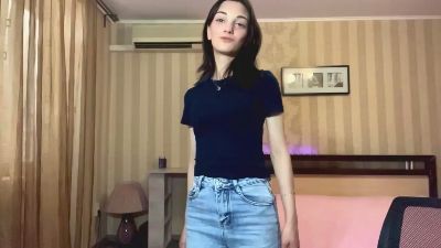 AgnusGraser live cam on Cam4