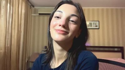 AgnusGraser live cam on Cam4