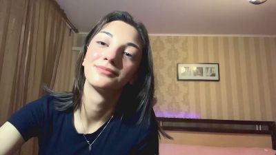 AgnusGraser live cam on Cam4