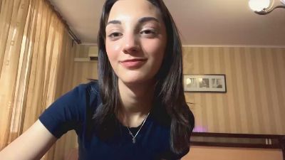 AgnusGraser live cam on Cam4