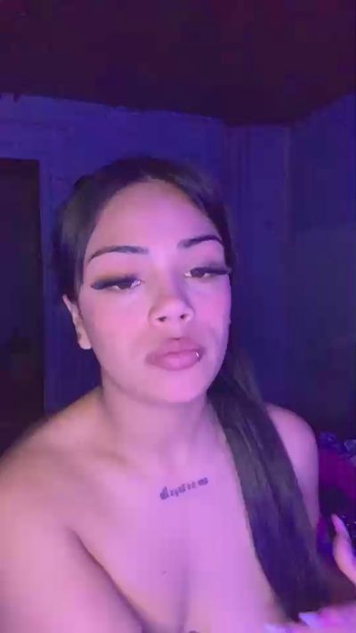 Agos_fiora21 live cam on Cam4