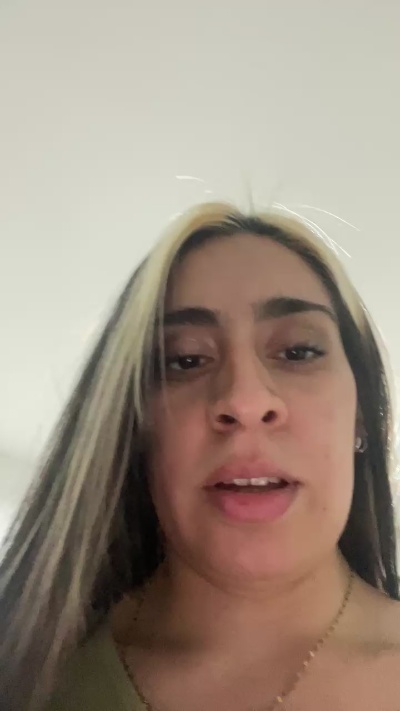 Agustinaaa live cam on Cam4