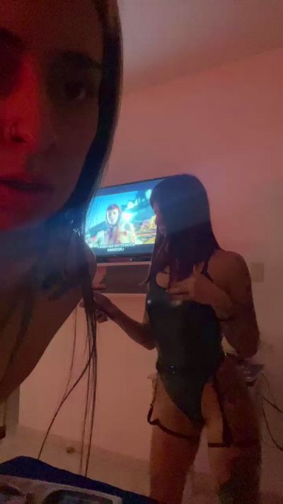 Agustinaaa live cam on Cam4