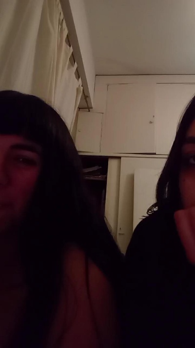 Agustinacolomb0 live cam on Cam4