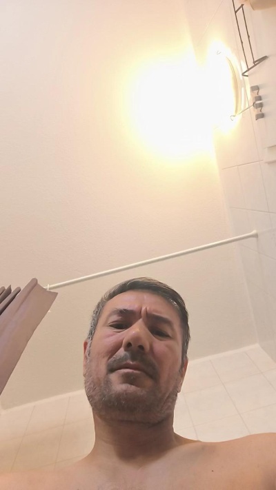 Ahmaafuni live cam on Cam4