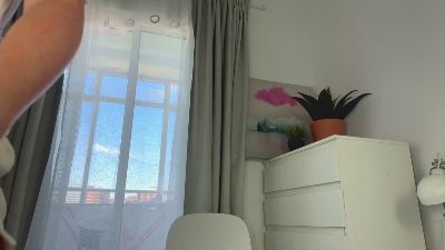 AidraFoxy live cam on Cam4