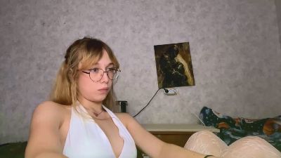 AikoLeingang live cam on Cam4