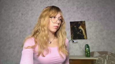 AikoLeingang live cam on Cam4