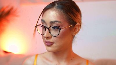 AileenKiss live cam on Cam4