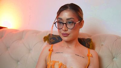 AileenKiss live cam on Cam4
