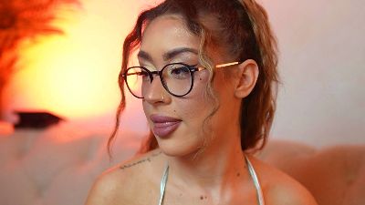 AileenKiss live cam on Cam4