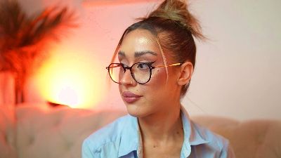 AileenKiss live cam on Cam4
