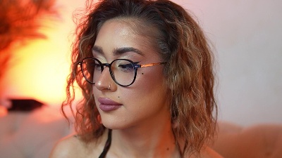 AileenKiss live cam on Cam4
