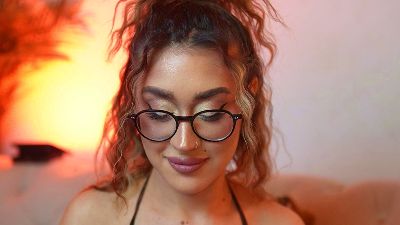 AileenKiss live cam on Cam4