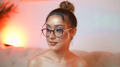 AileenKiss live cam on Cam4