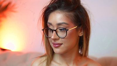 AileenKiss live cam on Cam4