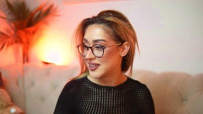 AileenKiss live cam on Cam4