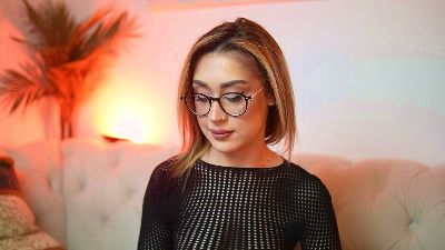 AileenKiss live cam on Cam4