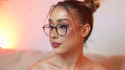AileenKiss live cam on Cam4