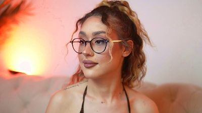AileenKiss live cam on Cam4