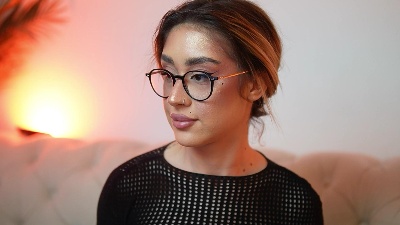 AileenKiss live cam on Cam4