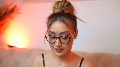 AileenKiss live cam on Cam4