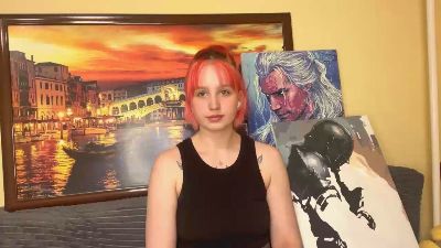 AileneRowson live female webcam from France