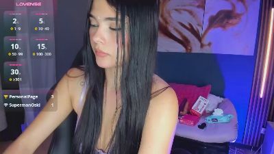 Aili_queen live cam on Cam4