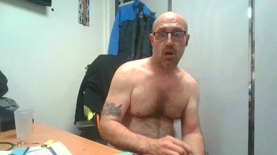 Aimechienne77 live cam on Cam4