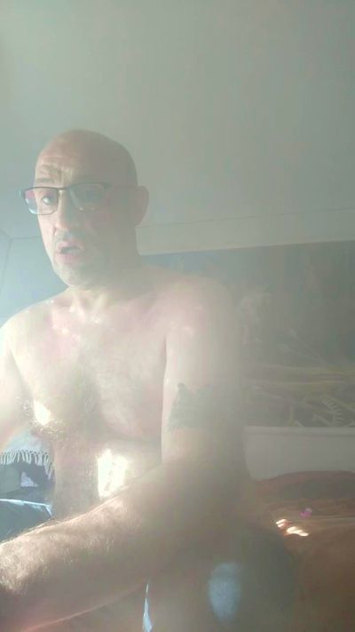 Aimechienne77 live cam on Cam4