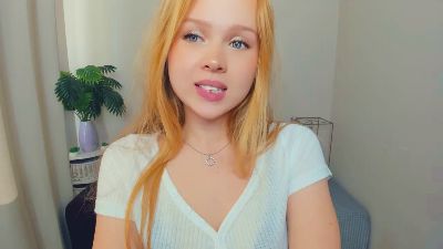 AimeePinera live cam on Cam4