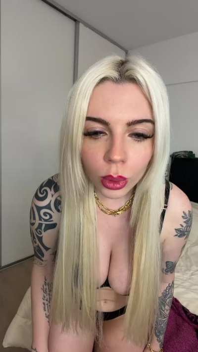 Aisha06 live cam on Cam4