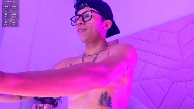 Akaza_ live cam on Cam4