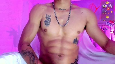 Akaza_ live cam on Cam4